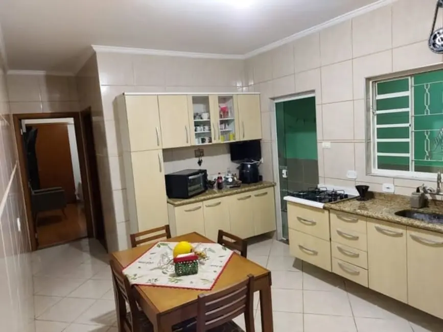 Foto 4 de Casa com 2 quartos à venda, 125m2 em Jardim Independência, Taubate - SP