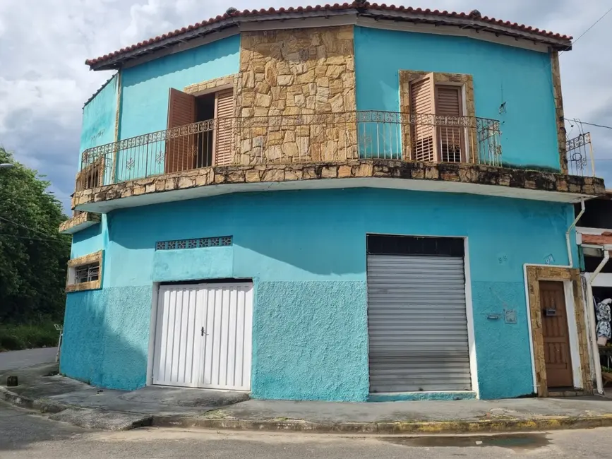 Foto 2 de Sobrado com 5 quartos à venda, 171m2 em Jardim Esperança, Guaratingueta - SP