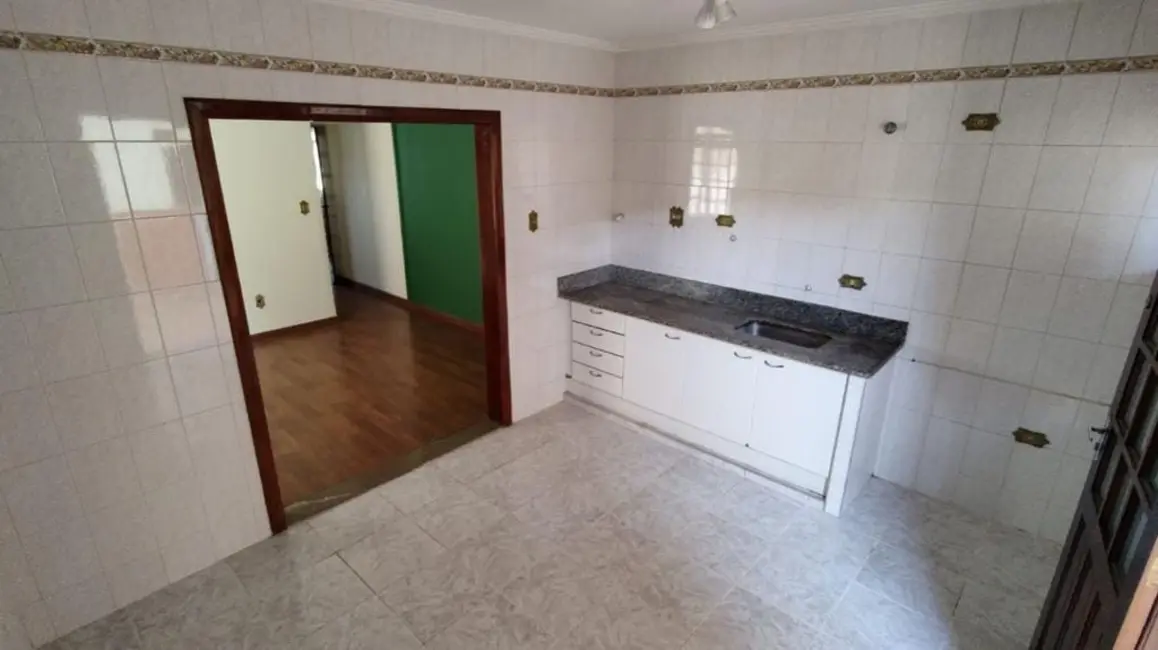 Foto 6 de Casa com 3 quartos à venda, 130m2 em Vila São Geraldo, Taubate - SP