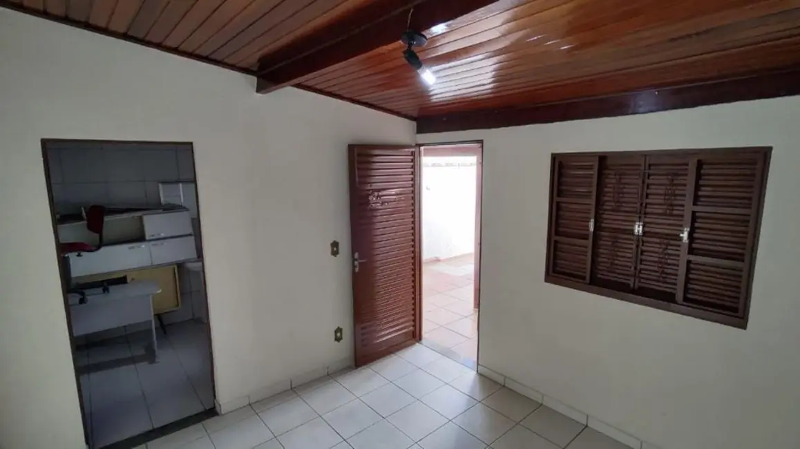 Foto 4 de Casa com 3 quartos à venda, 130m2 em Vila São Geraldo, Taubate - SP