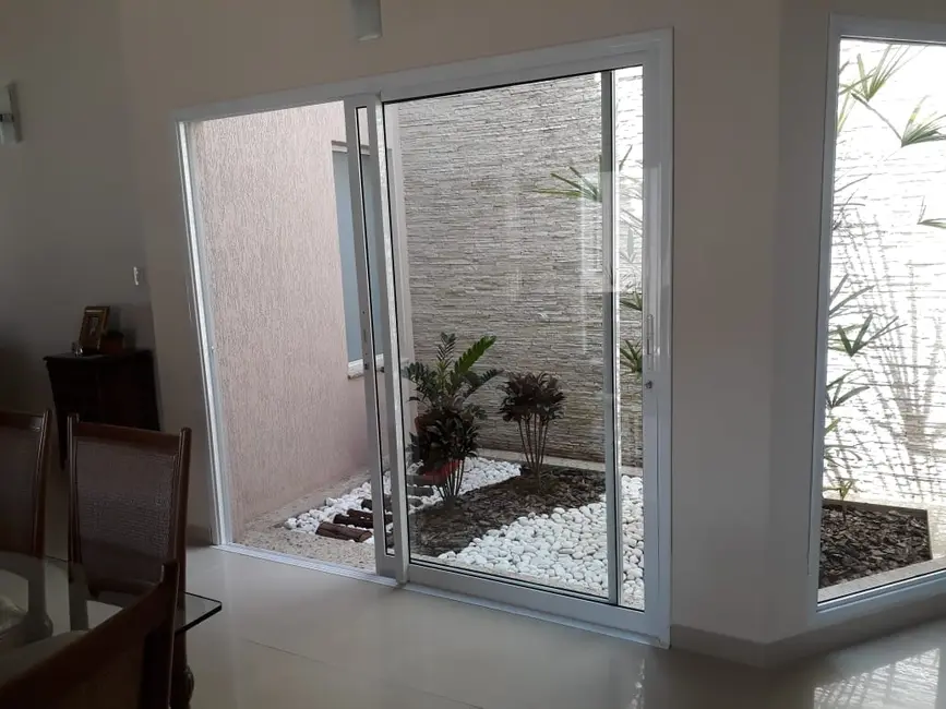 Foto 2 de Casa com 3 quartos à venda, 335m2 em Jardim Residencial Doutor Lessa, Pindamonhangaba - SP