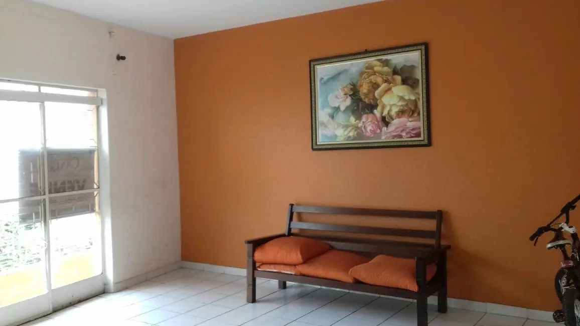 Foto 4 de Sobrado com 4 quartos à venda, 272m2 em Centro, Aparecida - SP