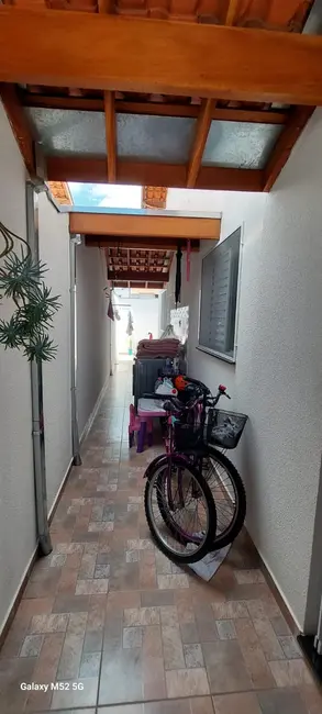 Foto 3 de Casa com 3 quartos à venda, 80m2 em Pindamonhangaba - SP