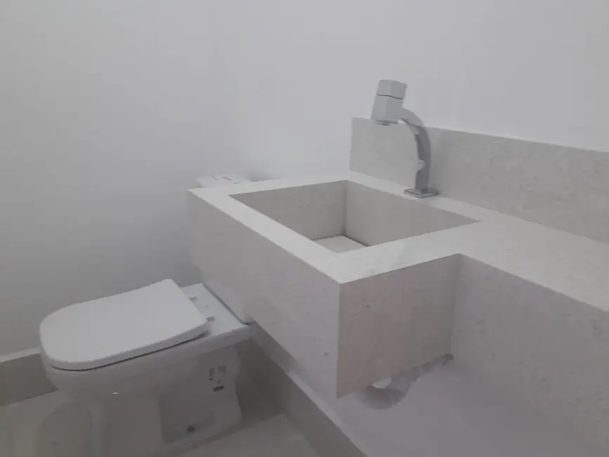 Foto 7 de Sobrado com 3 quartos à venda, 204m2 em Tremembe - SP