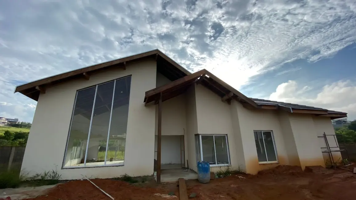Foto 1 de Casa de Condomínio com 3 quartos à venda, 200m2 em Tremembe - SP