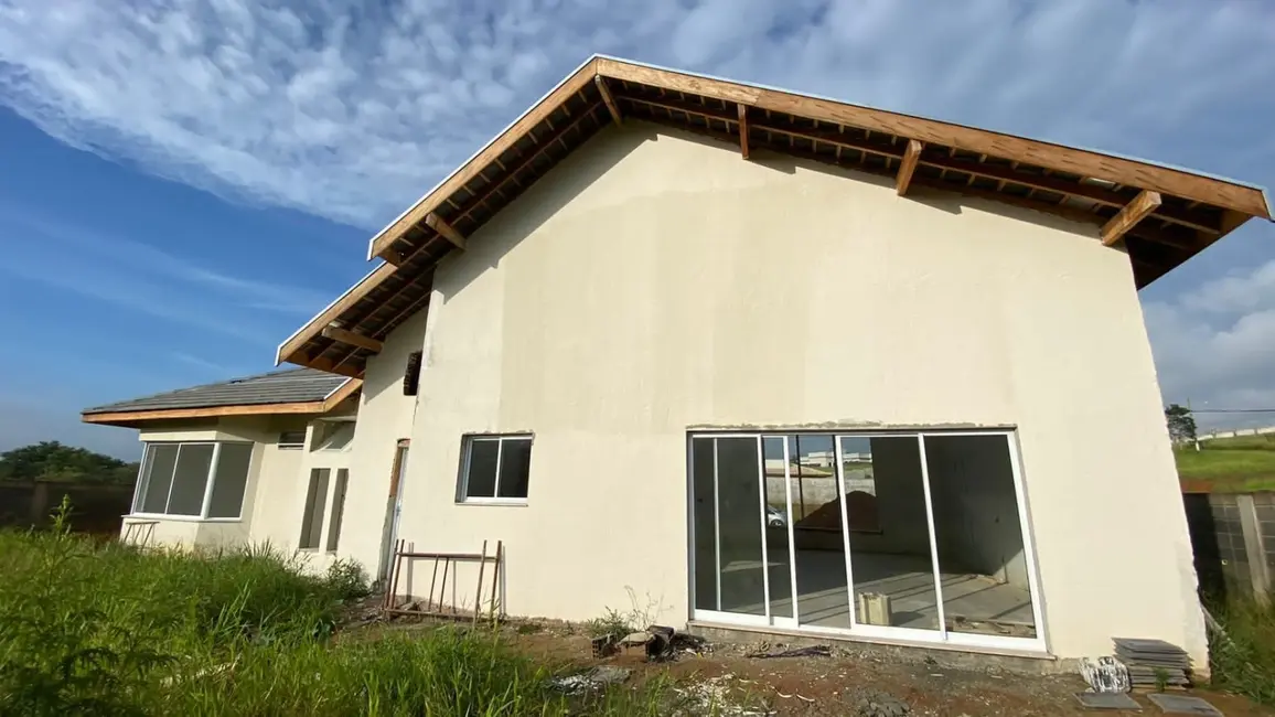 Foto 3 de Casa de Condomínio com 3 quartos à venda, 200m2 em Tremembe - SP