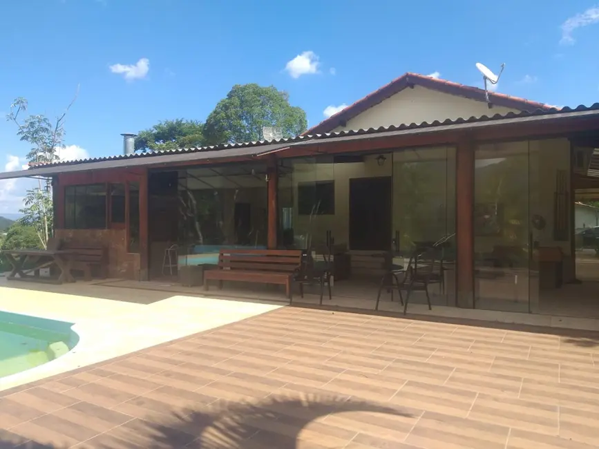 Foto 1 de Casa com 4 quartos à venda, 400m2 em Ribeirão Grande, Pindamonhangaba - SP