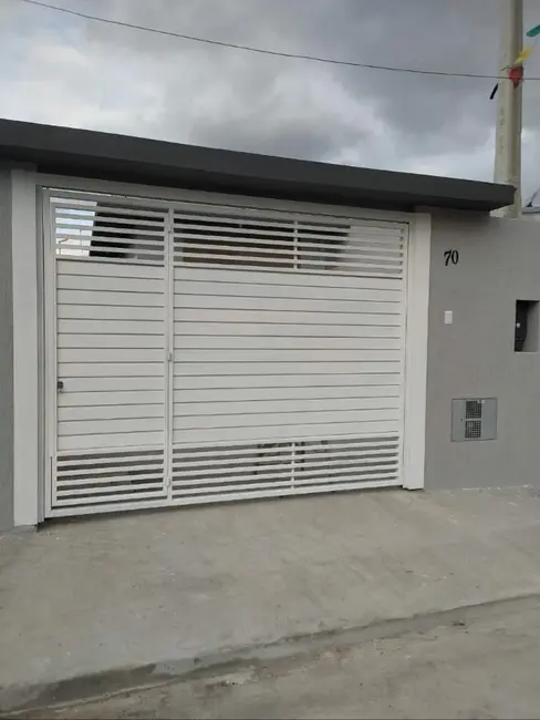 Foto 1 de Casa com 2 quartos à venda em Pindamonhangaba - SP