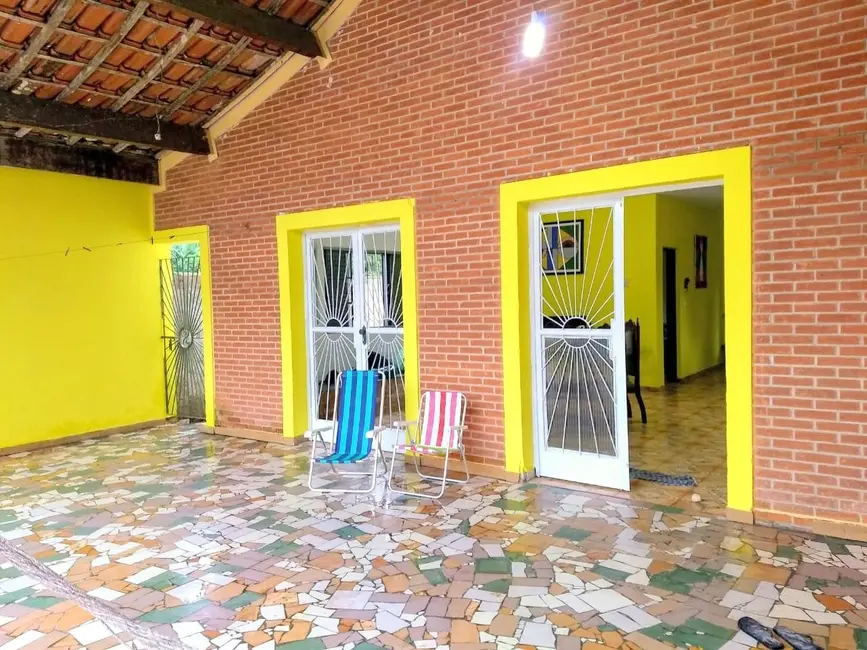 Foto 1 de Casa com 3 quartos à venda, 180m2 em Centro, Ubatuba - SP