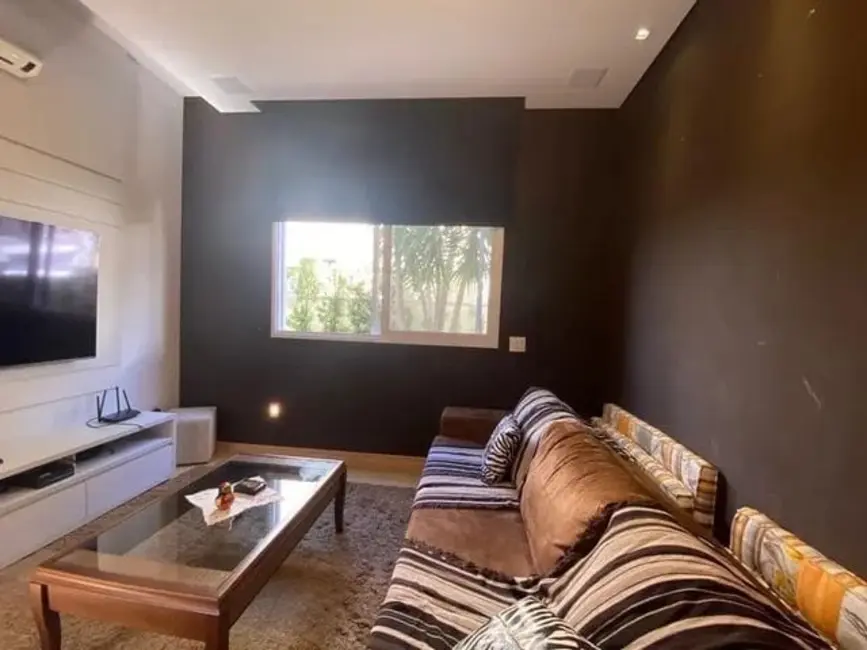 Foto 2 de Casa de Condomínio com 5 quartos à venda, 328m2 em Sao Jose Dos Campos - SP