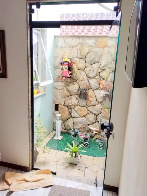 Foto 2 de Casa com 3 quartos à venda, 94m2 em Parque Santa Clara, Guaratingueta - SP