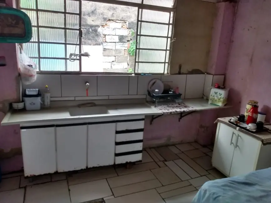 Foto 5 de Casa com 2 quartos à venda, 65m2 em Conjunto Residencial Araretama, Pindamonhangaba - SP