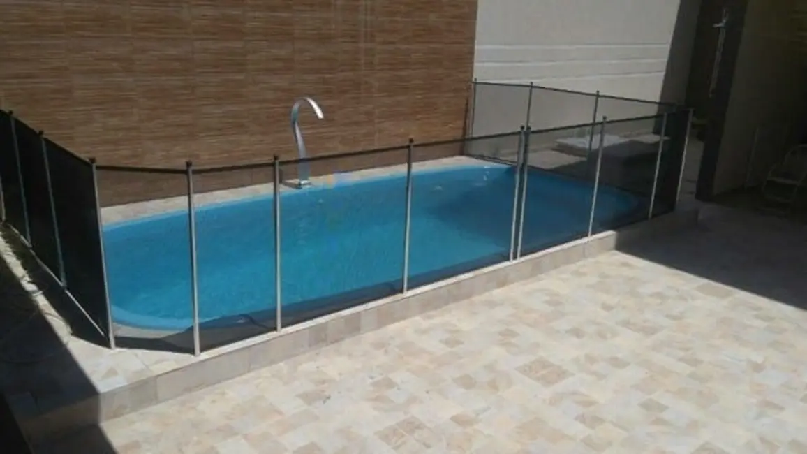 Foto 2 de Casa com 4 quartos à venda, 290m2 em Vila Areao, Taubate - SP