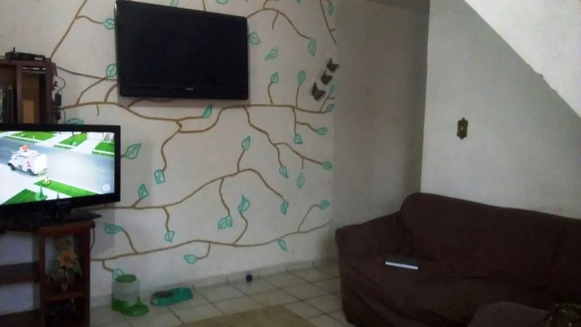 Sobrado com 3 quartos à venda, 84m2 em Vila Hepacare, Lorena - SP - imagem 8 Foto 8 de Sobrado com 3 quartos à venda, 84m2 em Vila Hepacare, Lorena - SP