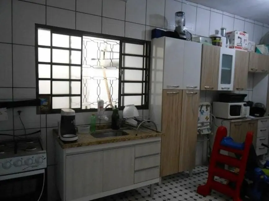 Foto 5 de Casa à venda, 250m2 em Residencial Vale das Acácias, Pindamonhangaba - SP