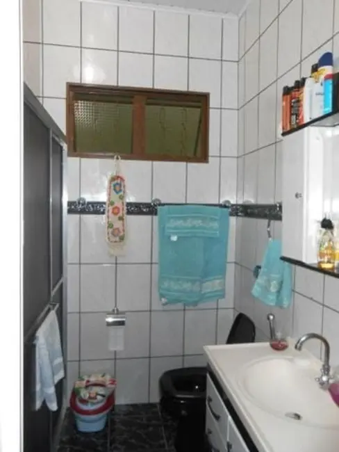 Foto 6 de Casa à venda, 250m2 em Residencial Vale das Acácias, Pindamonhangaba - SP