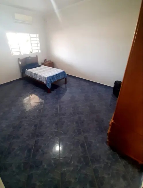 Foto 3 de Casa com 3 quartos à venda, 350m2 em Centro, Potim - SP