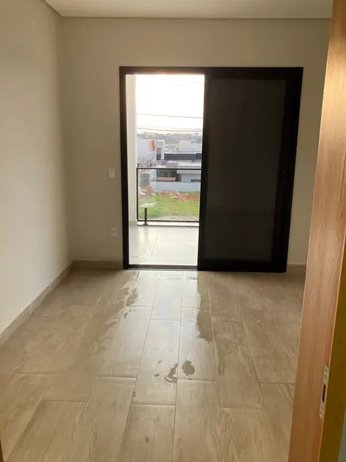 Foto 9 de Casa de Condomínio com 3 quartos à venda, 220m2 em Parque Residencial Maria Elmira, Cacapava - SP