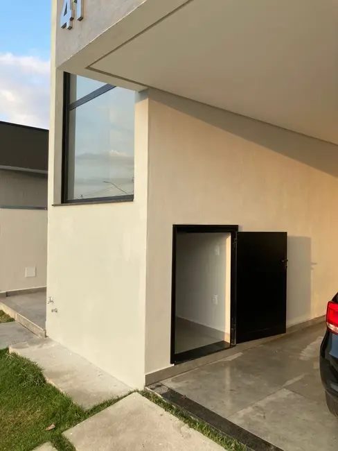 Foto 5 de Casa de Condomínio com 3 quartos à venda, 220m2 em Parque Residencial Maria Elmira, Cacapava - SP