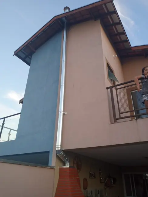 Foto 1 de Casa com 2 quartos à venda, 90m2 em Residencial e Comercial Cidade Jardim, Pindamonhangaba - SP