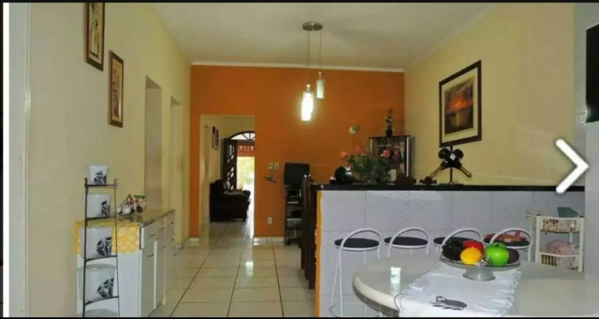 Foto 6 de Casa com 4 quartos à venda, 213m2 em Guaratingueta - SP