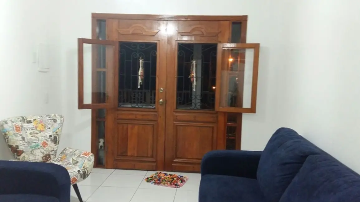 Foto 8 de Sobrado com 5 quartos à venda, 233m2 em Jardim Santa Luzia, Pindamonhangaba - SP