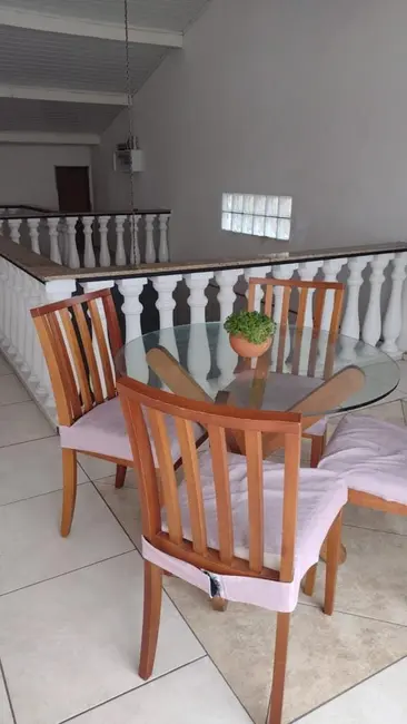 Foto 2 de Sobrado com 2 quartos à venda em Vila Areao, Taubate - SP