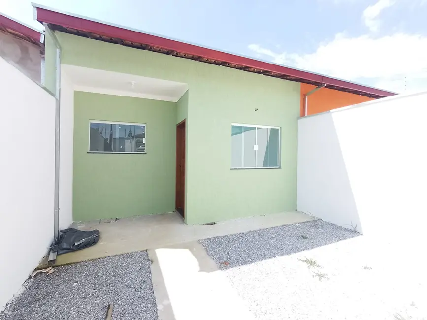 Foto 2 de Casa com 3 quartos à venda, 84m2 em Jardim Oásis, Taubate - SP