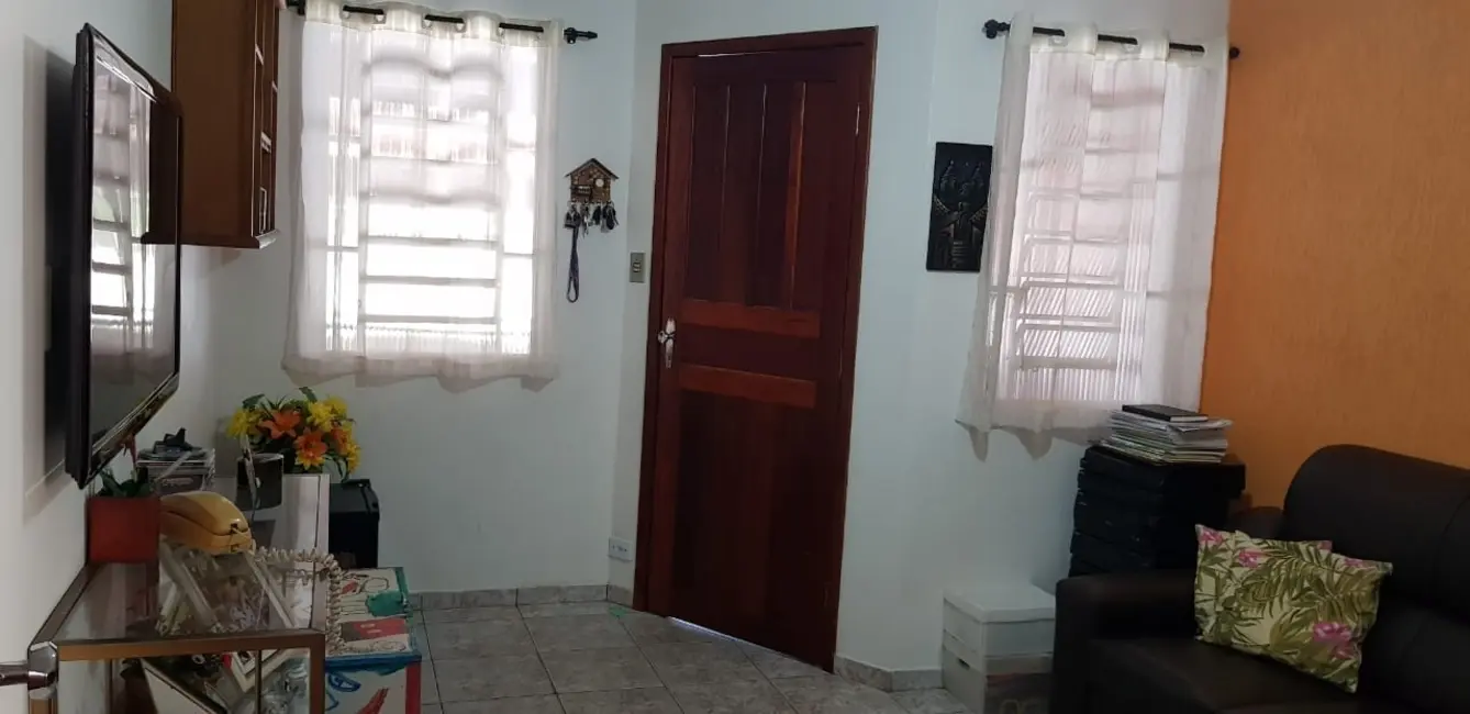 Foto 4 de Casa com 2 quartos à venda, 130m2 em Centro, Tremembe - SP
