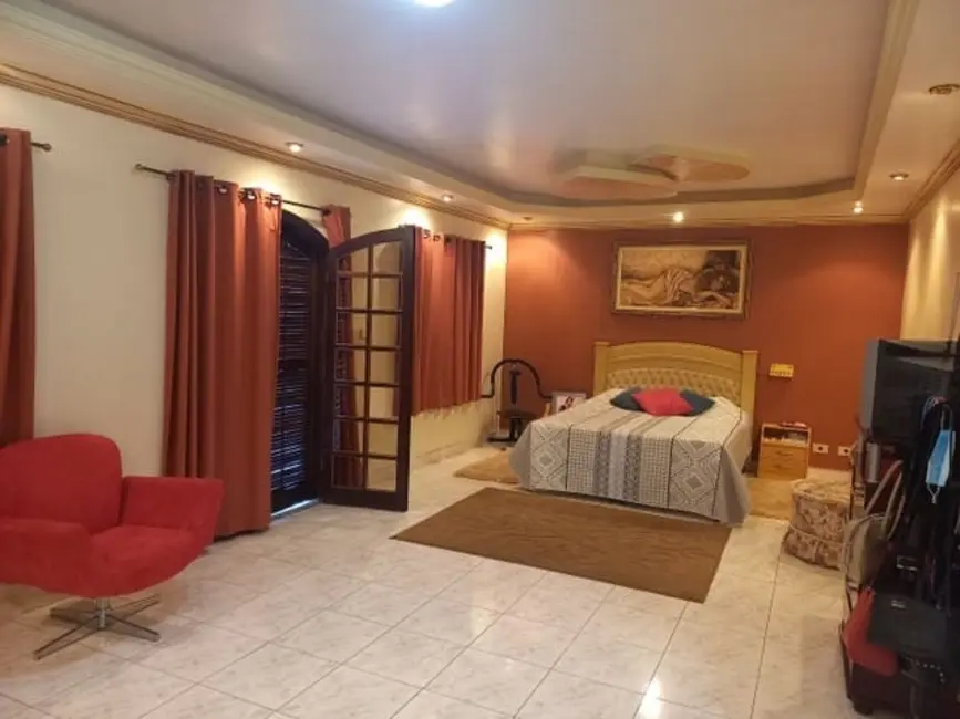 Foto 5 de Sobrado com 4 quartos à venda, 294m2 em Terra Nova, Taubate - SP