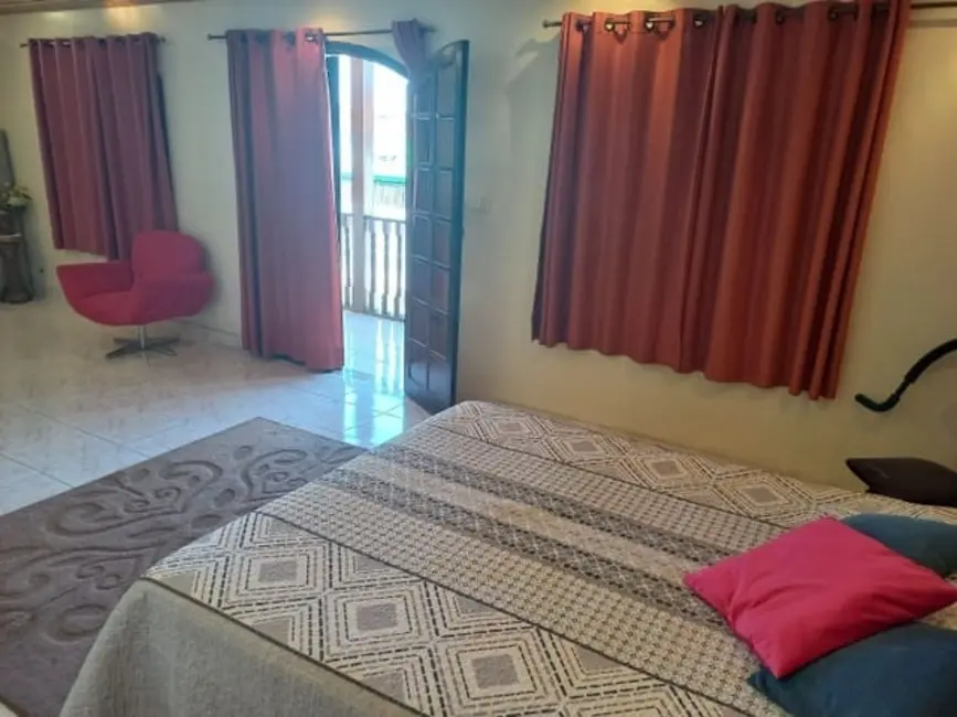 Foto 6 de Sobrado com 4 quartos à venda, 294m2 em Terra Nova, Taubate - SP