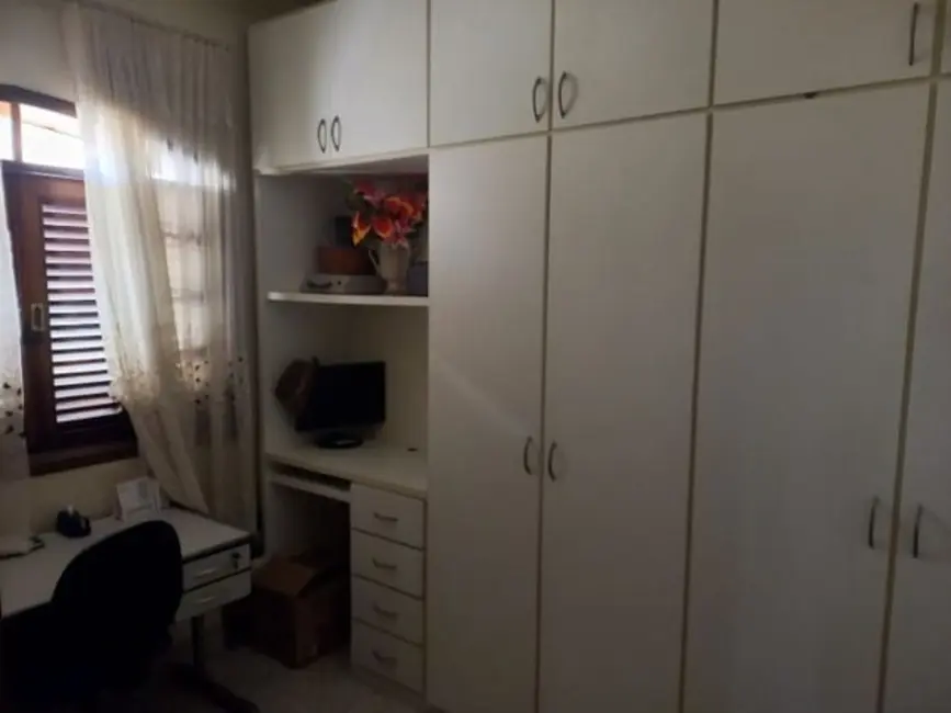 Foto 9 de Sobrado com 4 quartos à venda, 294m2 em Terra Nova, Taubate - SP