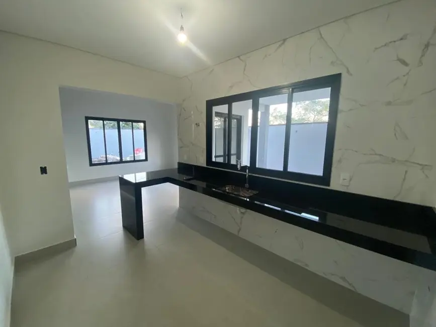 Foto 8 de Sobrado com 3 quartos à venda, 225m2 em Jardim Baronesa, Taubate - SP