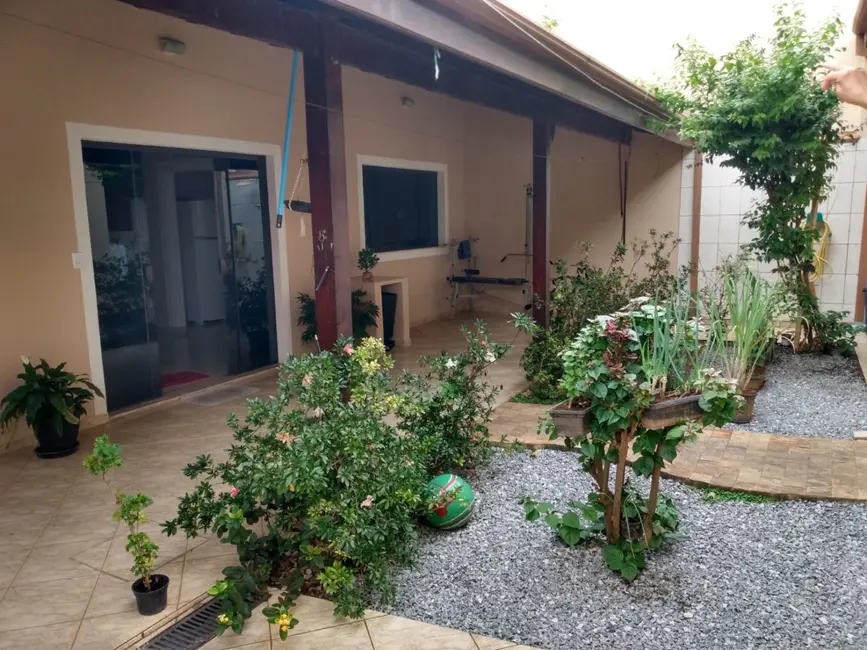 Foto 6 de Sobrado com 3 quartos à venda, 250m2 em Bosque da Princesa, Pindamonhangaba - SP