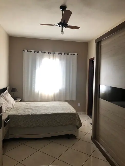 Foto 4 de Casa com 3 quartos à venda, 130m2 em Santana, Pindamonhangaba - SP