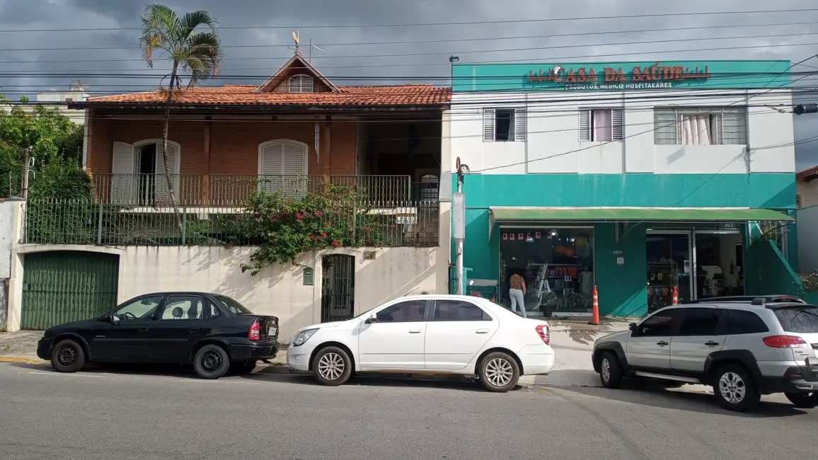 Foto 1 de Sobrado com 3 quartos à venda, 233m2 em Vila Bourghese, Pindamonhangaba - SP