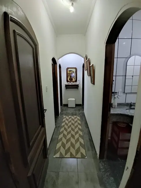 Foto 6 de Sobrado com 5 quartos à venda, 300m2 em Aparecida - SP