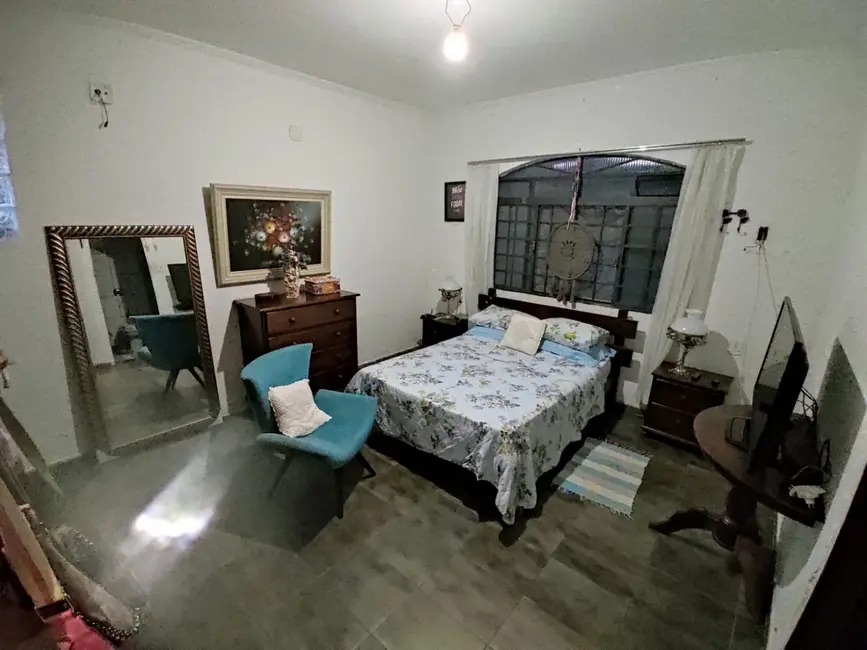 Foto 8 de Sobrado com 5 quartos à venda, 300m2 em Aparecida - SP