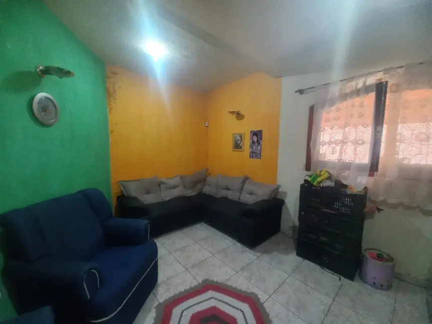 Foto 7 de Sobrado com 3 quartos à venda, 226m2 em Parque São Domingos, Pindamonhangaba - SP