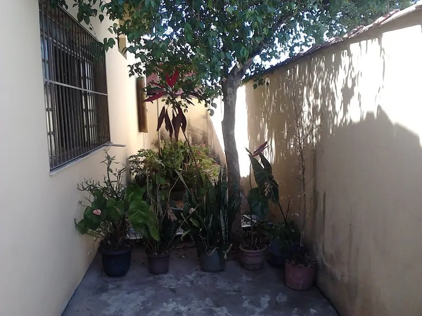 Foto 2 de Casa com 3 quartos à venda, 137m2 em Alto do Cardoso, Pindamonhangaba - SP