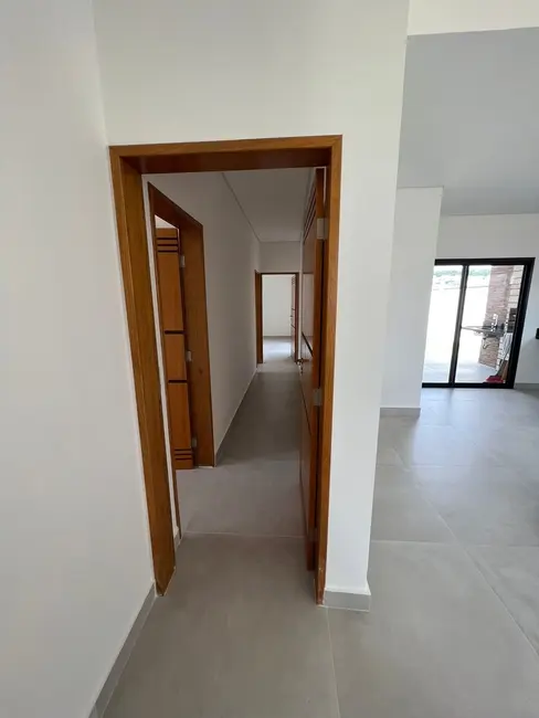 Foto 6 de Casa de Condomínio com 3 quartos à venda, 150m2 em Bairro do Grama, Cacapava - SP