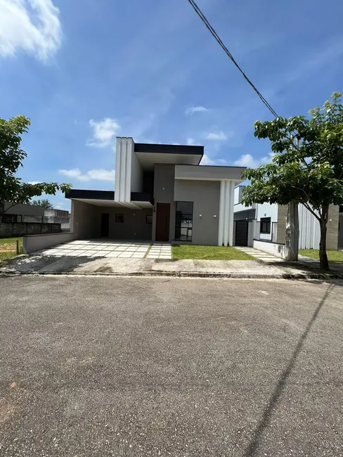 Foto 1 de Casa de Condomínio com 3 quartos à venda, 150m2 em Bairro do Grama, Cacapava - SP