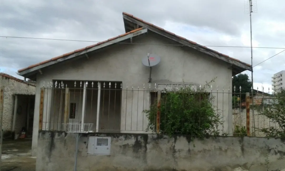 Foto 1 de Casa com 2 quartos à venda, 350m2 em Pindamonhangaba - SP