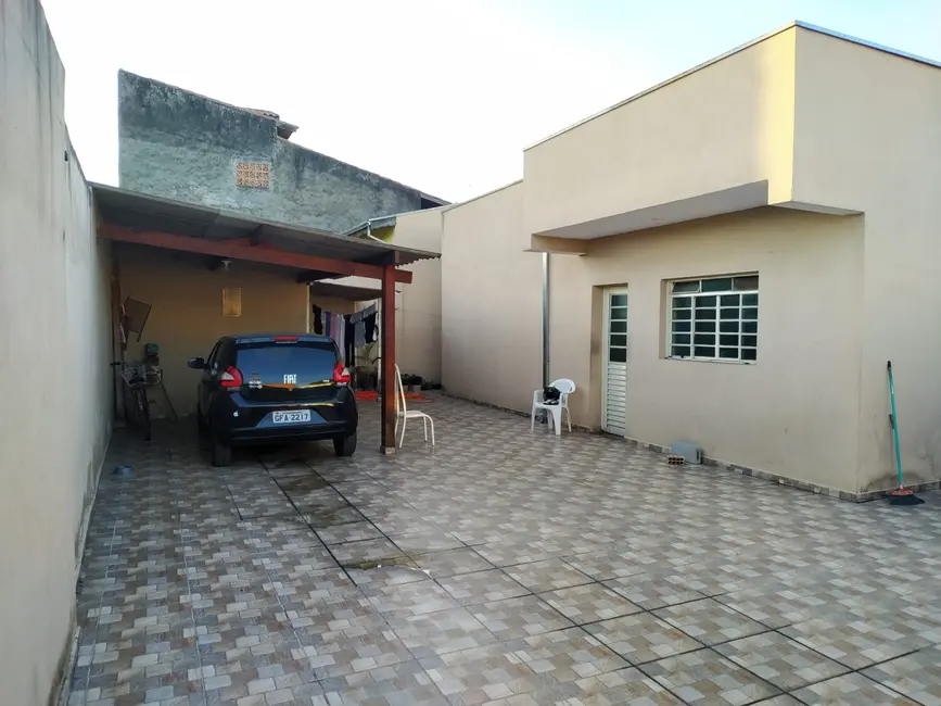Foto 1 de Casa com 3 quartos à venda, 250m2 em Conjunto Habitacional Terra dos Ipês II (Fase II), Pindamonhangaba - SP