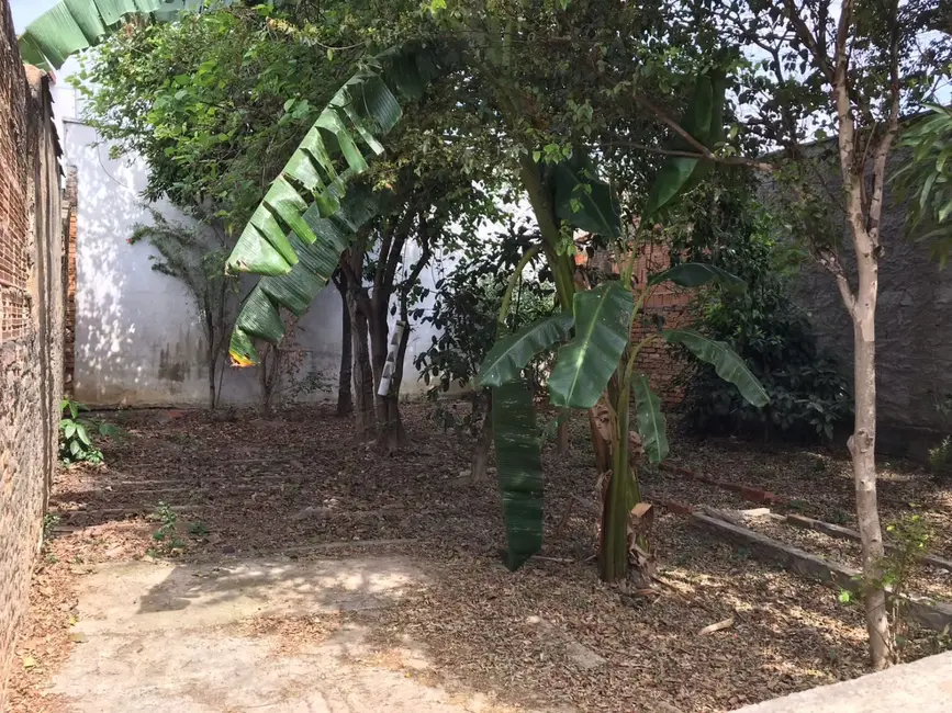 Foto 4 de Casa com 2 quartos à venda, 244m2 em Taubate - SP