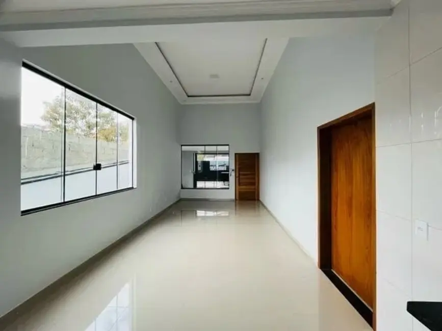 Foto 3 de Casa com 3 quartos à venda, 197m2 em Residencial Village Santana, Guaratingueta - SP