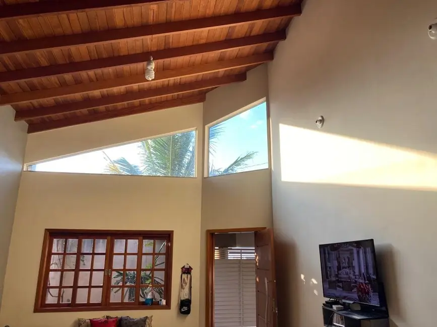 Foto 5 de Casa com 2 quartos à venda, 175m2 em Jardim do Lago I, Taubate - SP