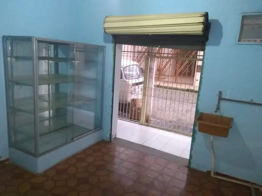 Casa com 3 quartos à venda em Aparecida - SP - imagem 2 Foto 2 de Casa com 3 quartos à venda em Aparecida - SP