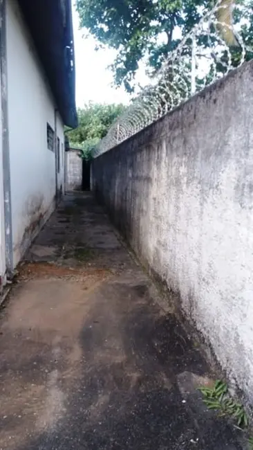 Foto 6 de Casa com 3 quartos à venda, 70m2 em Vila São Benedito, Pindamonhangaba - SP