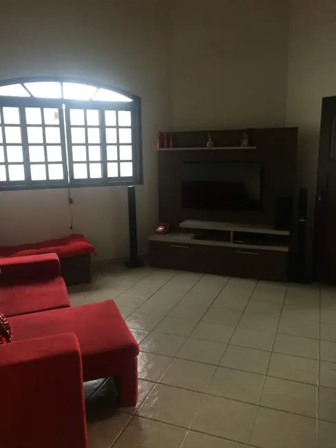 Foto 9 de Casa com 4 quartos à venda, 350m2 em Pindamonhangaba - SP